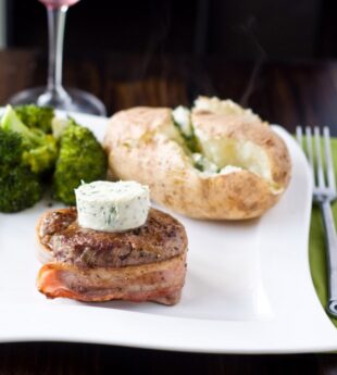 Pan-Seared Filets Mignons with Roasted Garlic Compound Butter