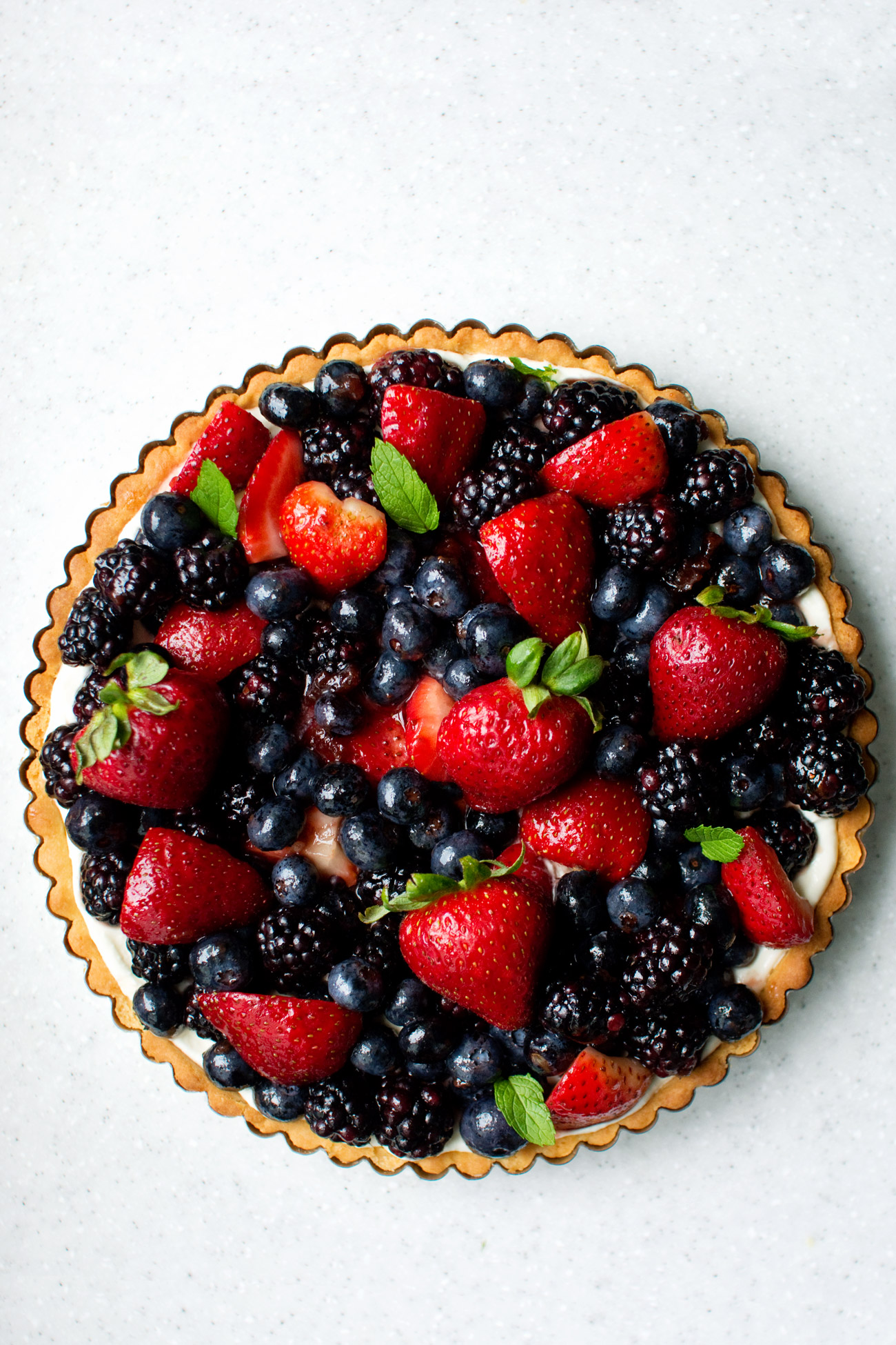 fresh berry + whipped mascarpone tart | cooklikeachampion.com