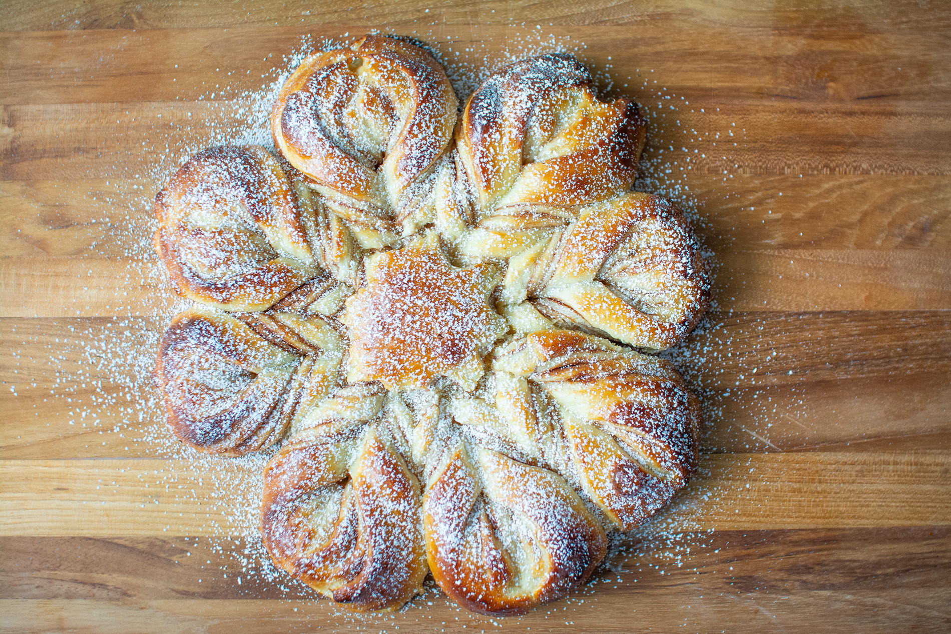 cinnamon snowflake star bread | cooklikeachampion.com